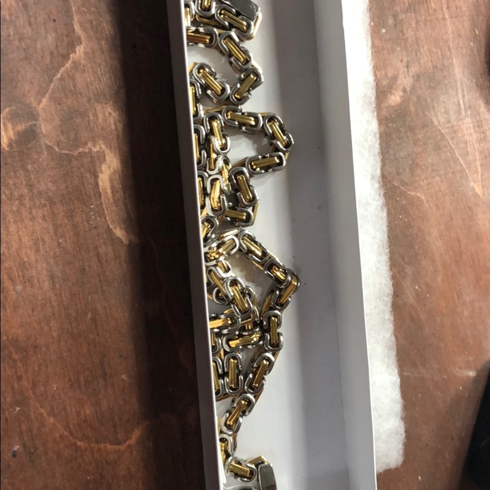 Men’s necklace